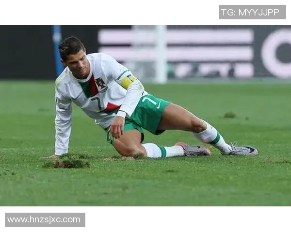 探秘足球明星C罗惊人跳跃高度背后的训练秘诀与生理优势