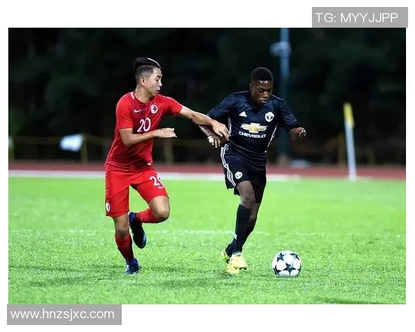 自由之子的足球明星如何在绿茵场上书写传奇人生与梦想追逐之路