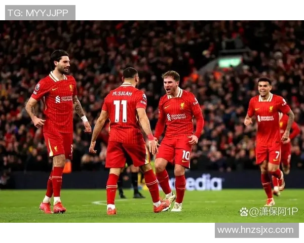 年轻帅气的足球明星们展现魅力瞬间的精彩图片合集 年轻帅气的足球明星们展现魅力瞬间的精彩图片合集